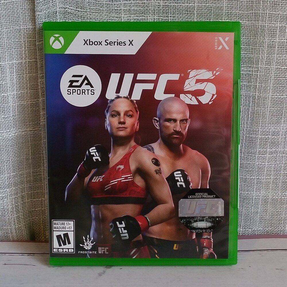 Xbox Series X EA Sports UFC 5
